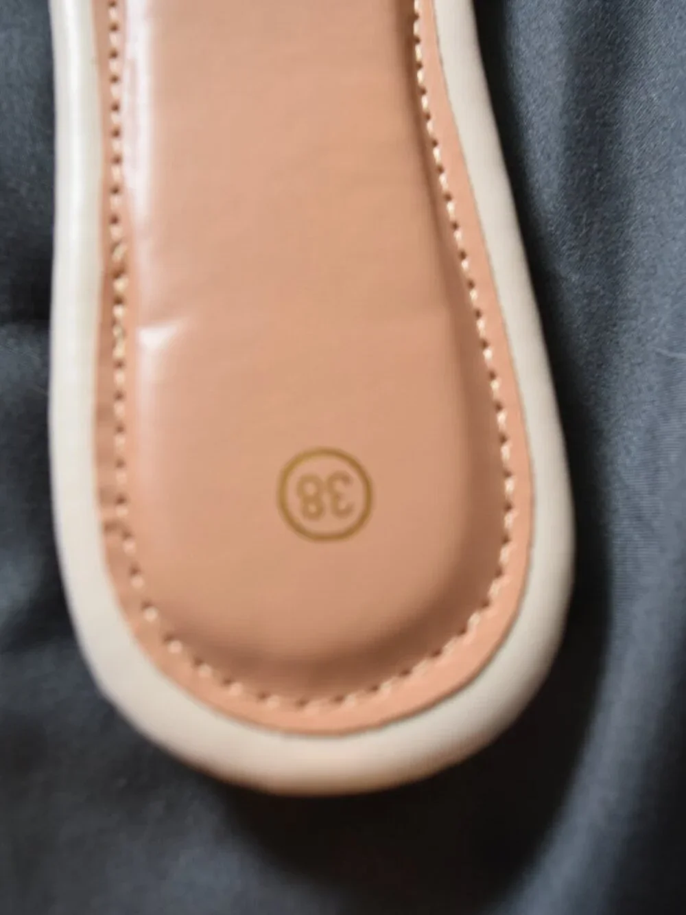 Tory Burch Cute Multi Colored Sparkly Sandles Size 38 Euro 7.5 US